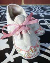 Load image into Gallery viewer, Smocked Baby Brogues Digital Download