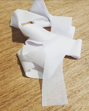 Load image into Gallery viewer, German Interfacing 100% Cotton Batiste 5cm (2") Precut Strips