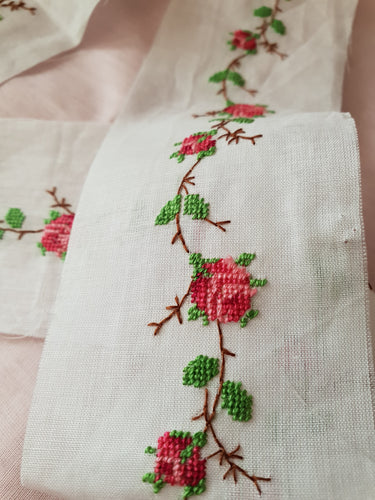 Handloom Swiss Embroidery Insertion